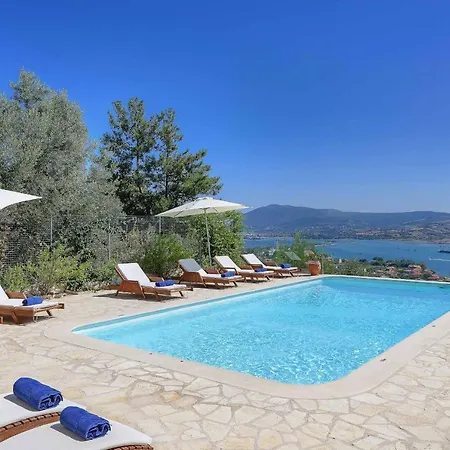 Villa Drepanou Bay *